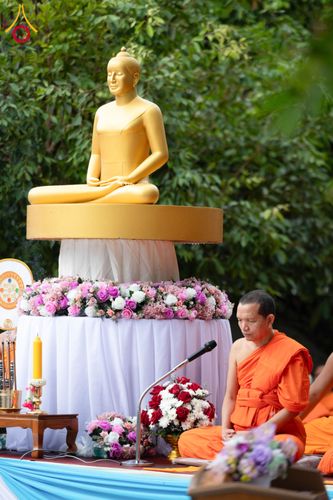 ภาพ No.351430:วันที่ 22 กันยายน พ.ศ. 2569  พิธีตักบาตรสามเณรธรรมทายาท โครงการบรรพชาพัฒนาคุณธรรม จริยธรรม  สำหรับนักเรียนนายสิบตำรวจ (นสต.) รุ่นที่ 16 ศูนย์ฝึกอบรมตำรวจภูธรภาค 1  ณ วัดพระพุทธบาทราชวรมหาวิหาร