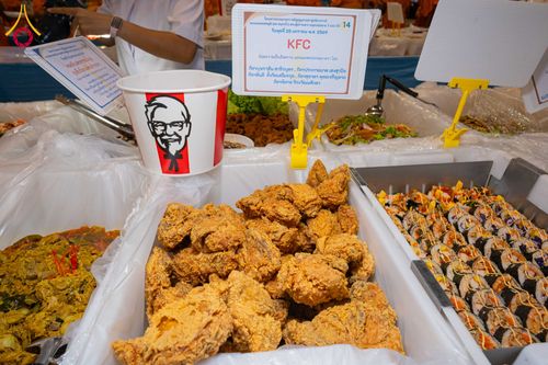 ภาพ No.303929:วันที่ 28 มกราคม พ.ศ. 2569 พิธีถวายภัตตาหารเป็นสังฆทาน แด่พระธรรมยาตรา ณ วัดพระธรรมกาย  จังหวัดปทุมธานี ในโครงการธรรมยาตรา กตัญญูบูชา มหาปูชนียาจารย์ พระมงคลเทพมุนี(สด จนฺทสโร) พระผู้ปราบมาร อนุสรณ์สถาน 7 แห่ง ปีที่ 14