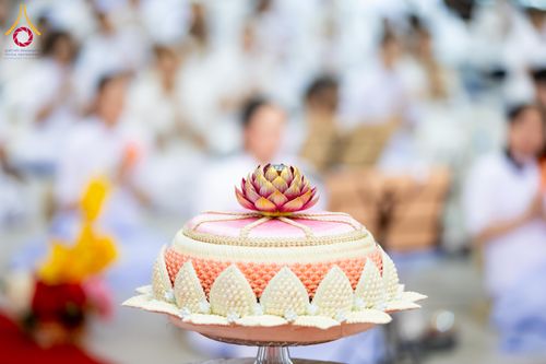 ภาพ No.315650:วันอาทิตย์ ที่ 22 มีนาคม พ.ศ. 2569 พิธีทอดผ้าป่าฉลองพระประธาน พิธีประดิษฐานพระบรมสารีริกธาตุในองค์พระประธาน พิธีจารึกชื่อบรรจุในแผ่นฌาน ณ ศูนย์ปฏิบัติธรรมสมุทรปราการ (บางบ่อ)