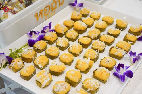 ภาพ No.287355:วันที่ 3 มกราคม พ.ศ.2569 พิธีถวายภัตตาหารเป็นสังฆทาน แด่พระธรรมยาตรา ณ วัดพระธรรมกาย  จังหวัดปทุมธานี ในโครงการธรรมยาตรา กตัญญูบูชา มหาปูชนียาจารย์ พระมงคลเทพมุนี(สด จนฺทสโร) พระผู้ปราบมาร อนุสรณ์สถาน 7 แห่ง ปีที่ 14