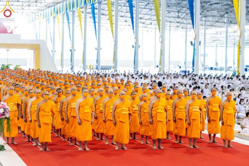 ภาพ No.102830:พิธีรับมอบต้นสมบัติจักรพรรดิ เพื่องานเผยแผ่พระพุทธศาสนาวิชชาธรรมกายไปทั่วโลก แด่ศูนย์ส่งเสริมศีลธรรมทั่วโลก 224 แห่ง วันอาทิตย์ที่ 17 ธันวาคม พ.ศ. 2566 ณ สภาธรรมกายสากล วัดพระธรรมกาย