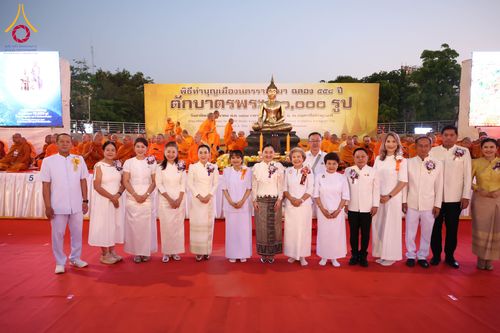 ภาพ No.312687:วันอาทิตย์ที่ 8 มีนาคม พ.ศ.2569 ทำบุญเมืองนครราชสีมา 558 ปี ตักบาตรพระ 10,000 รูป (ภาพชุดที่ 2)