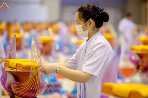 ภาพ No.134542:V.35 เพื่อบุญต้นเดือน การรับบุญของเจ้าหน้าที่หน่วยงานต่างๆ เพื่องานบุญวันอาทิตย์ต้นเดือน ณ วัดพระธรรมกาย วันที่ 7 เมษายน พ.ศ. 2567