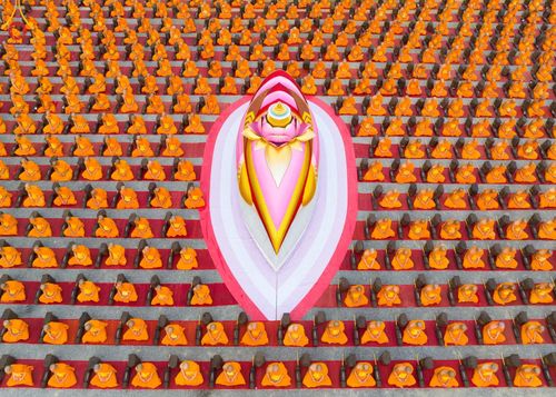 ภาพ No.127919:คณะพระธรรมยาตราฯ ปฎิบัติธรรมและถ่ายภาพหมู่ประวัติศาสตร์ ณ ลานหน้าพระปรางค์สามยอด วัดโคกสมานคุณ อ.หาดใหญ่ จ.สงขลา วันเสาร์ที่ 9 มีนาคม พ.ศ. 2567