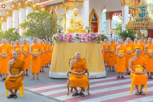 ภาพ No.248686:วันที่ 20 กันยายน พ.ศ. 2568 พิธีอัญเชิญรูปหล่อหลวงปู่วัดปากน้ำ ภาษีเจริญ จากวัดมงคลนิมิตร พระอารามหลวง เพื่อประดิษฐาน ณ วิหารพระมงคลเทพมุนี (สด จนฺทสโร)  ศูนย์ปฏิบัติธรรมภูเก็ต จ.ภูเก็ต