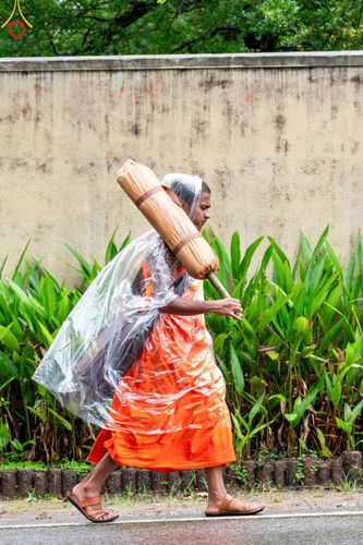 ภาพ No.140901:PhotoStory มหาศรัทธา ธรรมยาตราศรีลังกา EP.5 โครงการสยาม-ลังกา ธรรมยาตรา ฉลองเทศกาลวิสาขบูชาแห่งชาติ ศรีลังกา บูชาธรรม 80 ปีหลวงพ่อธัมมชโย เส้นทางจาก เมืองดัมบูลลา ไปยัง เมืองมาตะเล ตั้งแต่วันที่ 17-20 พฤษภาคม พ.ศ.2567