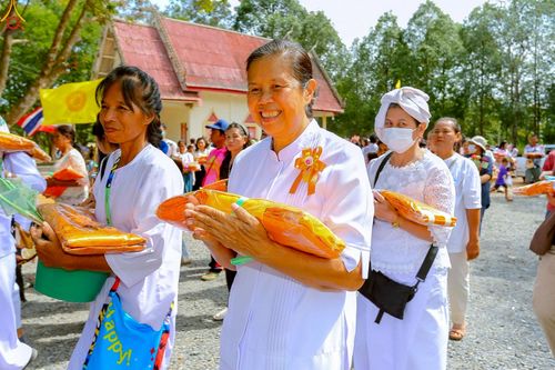 ภาพ No.268103:วันที่ 26 ตุลาคม พ.ศ. 2568 พิธีทอดกฐินสามัคคีทั่วไทย ณ วัดทุ่งสาย อ.ท่าตะเกียบ จ.ฉะเชิงเทรา โดยคณะศิษยานุศิษย์ บูชาธรรม 81 ปี หลวงพ่อธัมมชโย