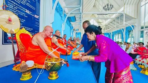 ภาพ No.164603:พิธีทอดกฐิน ณ วัดนิยมยาตรา อ.บางบ่อ จ.สมุทรปราการ ในโครงการกฐินสามัคคีทั่วไทย 30,000 วัด บูชาธรรม 80 ปี หลวงพ่อธัมมชโย โดยคณะศิษยานุศิษย์วัดพระธรรมกาย วันที่ 20 ตุลาคม พ.ศ. 2567