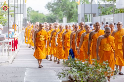 ภาพ No.233112:วันที่ 11 กรกฏาคม พ.ศ. 2568 พิธีอธิษฐานพรรษา ของคณะสงฆ์ ณ โบสถ์พระไตรปิฎก วัดพระธรรมกาย ต.คลองสาม อ.คลองหลวง จ.ปทุมธานี