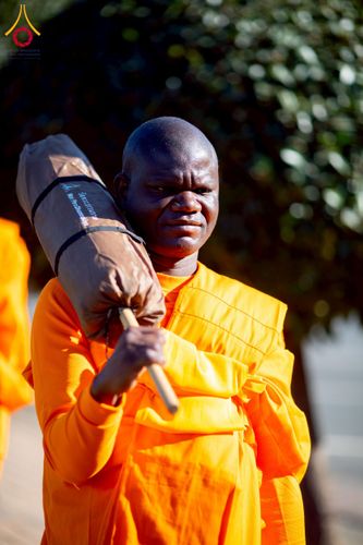 ภาพ No.232807:วันที่ 1 กรกฏาคม พ.ศ. 2568 Dhammayatra in South Africa 2025 ธรรมยาตราแอฟริกาใต้ — เส้นทางแห่งสติ สมาธิ และปัญญา ธรรมทายาทที่ได้อบรมโครงการบรรพชาอุปสมบทหมู่ครั้งที่ 2 ณ วัดพระธรรมกายโจฮันเนสเบิร์ก ประเทศแอฟริกาใต้