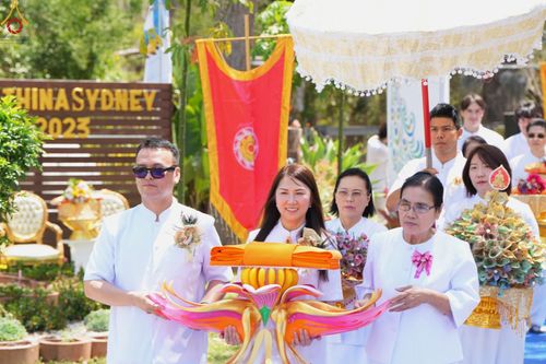 ภาพ No.99534:งานบุญพิธีทอดกฐินสามัคคี มหากาลทาน วัดพระธรรมกายซิดนีย์ เพื่อขยายอาคารปฏิบัติธรรม คุณยายอาจารย์มหารัตนอุบาสิกาจันทร์ ขนนกยูง วันที่ 12 พฤศจิกายน พ.ศ. 2566