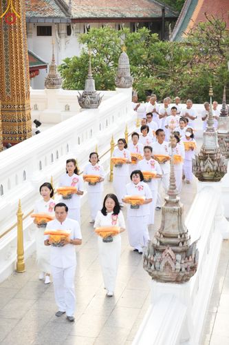 ภาพ No.135537:พิธีขอขมามอบผ้าไตร, พิธีบรรพชาสามเณร ในโครงการบรรพชาสามเณร ฟื้นฟูพระพุทธศาสนาทั่วไทย ณ วัดพระพุทธบาท ราชวรมหาวิหาร อ.พระพุทธบาท จ.สระบุรี วันที่ 6 เมษายน พ.ศ. 2567