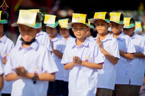 ภาพ No.192098:พิธีทอดผ้าป่าทำนุบำรุงศาสนสถาน ณ วัดนราภิรมย์ ตำบลนราภิรมย์ อำเภอบางเลน จังหวัดนครปฐม ในโครงการธรรมยาตรา กตัญญูบูชา มหาปูชนียาจารย์ พระมงคลเทพมุนี(สด จนฺทสโร) พระผู้ปราบมาร อนุสรณ์สถาน 7 แห่ง ปีที่ 13 วันที่ 9 มกราคม พ.ศ. 2568