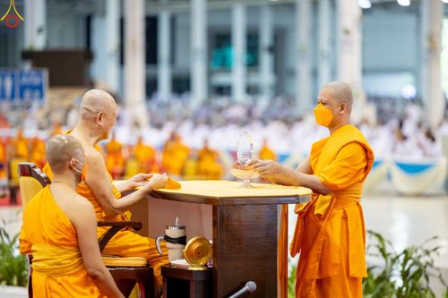 ภาพ No.83789:พิธีมอบโล่เกียรติยศ โครงการผู้นำแสงสว่างออนไลน์ ประจำปี 2565 ในวันอาทิตย์ที่ 2 กรกฎาคม พ.ศ. 2566 ณ วัดพระธรรมกาย