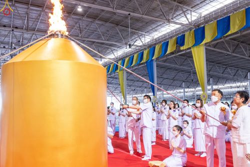 ภาพ No.89844:พิธีปฏิบัติธรรม และพิธีจุดเทียนใจ ไฟนิรันดร์ อนันตชัย วันอาทิตย์ที่ 8 ตุลาคม พ.ศ. 2566 ณ สภาธรรมกายสากล วัดพระธรรมกาย