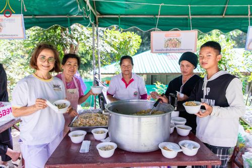 ภาพ No.104732:วันรวมพลังเด็กดี V-star ผู้นำฟื้นฟูศีลธรรมโลก จังหวัดแม่ฮ่องสอน วันพฤหัสบดีที่ 30 พฤศจิกายน พ.ศ. 2566 ณ ศูนย์ปฏิบัติธรรมขุนยวม อ.ขุนยวม จ.แม่ฮ่องสอน