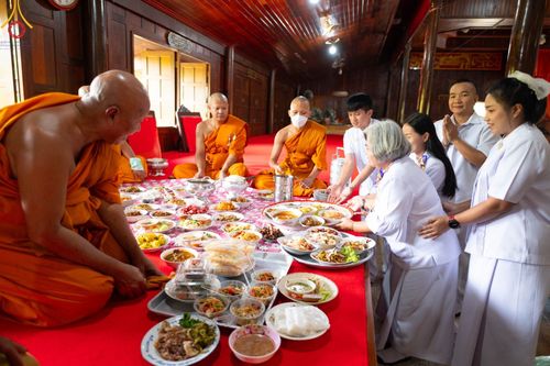 ภาพ No.100659:พิธีทอดกฐินสามัคคีทั่วไทย 5,000 วัด ณ วัดท่าลาดเหนือ จ.ฉะเชิงเทรา วันที่ 26 พฤศจิกายน พ.ศ. 2566