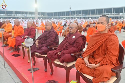 ภาพ No.77161:พิธีจุดมาฆประทีป ในวันมาฆบูชา อาทิตย์ต้นเดือนที่ 6 มีนาคม พ.ศ. 2566 ณ วัดพระธรรมกาย อ.คลองหลวง จ.ปทุมธานี