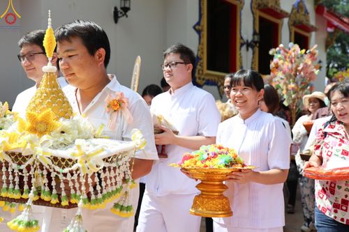 ภาพ No.182276:พิธีทอดกฐิน ณ วัดกล้วย จ.นนทบุรี ในโครงการทอดกฐินสามัคคีทั่วไทย 30,000 วัด บูชาธรรม 80 ปี หลวงพ่อธัมมชโย โดยคณะศิษยานุศิษย์วัดพระธรรมกาย วันที่ 9 พฤศจิกายน พ.ศ. 2567