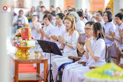 ภาพ No.173932:พิธีทอดกฐิน วัดหนองเสือ จ.ฉะเชิงเทรา ในโครงการกฐินสามัคคีทั่วไทย 30,000 วัด บูชาธรรม 80 ปี หลวงพ่อธัมมชโย โดยคณะศิษยานุศิษย์วัดพระธรรมกาย วันที่ 6 พฤศจิกายน พ.ศ. 2567