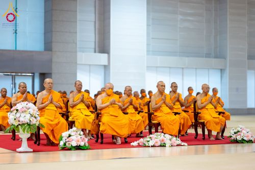 ภาพ No.120749:องค์กรปกครองส่วนท้องถิ่นปทุมฯ ร่วมคณะสงฆ์ ภาครัฐ ภาคเอกชน คณะศิษย์วัดพระธรรมกาย รวมใจพสกนิกรบำเพ็ญกุศลอุทิศถวายสมเด็จพระบูรพมหากษัตริยาธิราช พร้อมด้วยบูรพาจารย์ ผู้มีอุปการคุณต่อพระพุทธศาสนา และแผ่นดิน