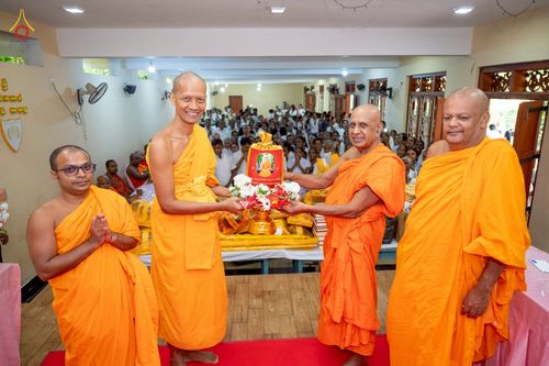 ภาพ No.264445:วันที่ 23 ตุลาคม พ.ศ. 2568 พิธีทอดกฐินสมทบ วัดกัลยาณมิตรต่างประเทศ  บูชาธรรม 81 ปี หลวงพ่อธัมมชโย  ณ วัดศรีอโรคา รามายา , วัดศรีธรรมราชา , วัดเปรดีปะกันเด วิหารายา ในเมืองมาตะเล ประเทศศรีลังกา 