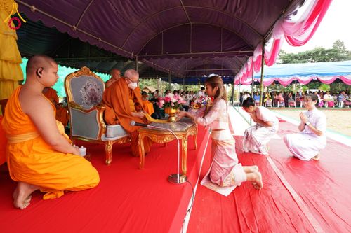 ภาพ No.174066:พิธีวางศิลาฤกษ์มหาสมบัติ โปรยรัตนชาติบ่อมงคลเศรษฐี ติดแผ่นทอง ลูกนิมิต - ช่อฟ้า เพื่อสถาปนาสร้างอุโบสถ บูชาธรรม 80 ปีหลวงพ่อธัมมชโย ณ วัดทุ่งเจริญธรรม อ.อมก๋อย จ.เชียงใหม่ วันที่ 8 พฤศจิกายน พ.ศ. 2567