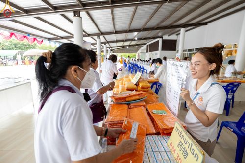 ภาพ No.148553:พิธีบุพเปตพลี, พิธีทอดผ้าป่า, พิธีไถ่ชีวิตโค 80 ตัว ให้ชีวิตสัตว์เป็นทาน ณ ศูนย์ปฎิบัติธรรมภาคใต้ อ.บางกล่ำ จ.สงขลา วันเสาร์ที่ 10 สิงหาคม พ.ศ. 2567