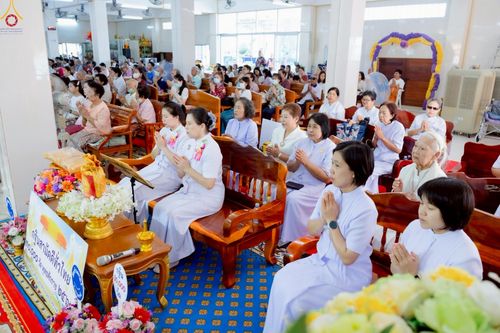 ภาพ No.253884:วันที่ 12 ตุลาคม พ.ศ. 2568 พิธีทอดกฐินสามัคคีทั่วไทย 30,000 วัด โดยคณะศิษยานุศิษย์ บูชาธรรม 81 ปี หลวงพ่อธัมมชโย ณ วัดทำเลทอง อ.ลำลูกกา จ.ปทุมธานี