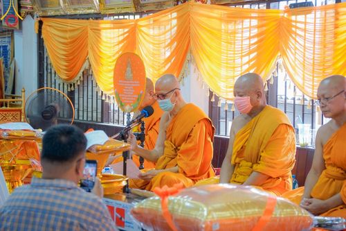 ภาพ No.173430:พิธีทอดกฐิน ณ วัดครุใน อ.พระประแดง จ.สมุทรปราการ ในโครงการกฐินสามัคคีทั่วไทย 30,000 วัด บูชาธรรม 80 ปี หลวงพ่อธัมมชโย โดยคณะศิษยานุศิษย์วัดพระธรรมกาย วันที่ 18 ตุลาคม พ.ศ. 2567