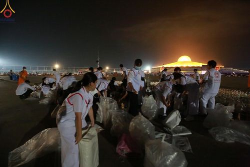 ภาพ No.123316:V.25 ชิตังเม การเตรียมงาน เก็บงาน การรับบุญของเจ้าหน้าที่หน่วยงานต่างๆ เพื่อโครงการธรรมยาตรา กตัญญูบูชา มหาปูชนียาจารย์ พระมงคลเทพมุนี (สด จนฺทสโร) พระผู้ปราบมาร อนุสรณ์สถาน 7 แห่ง ปีที่ 12 ระหว่างวันที่ 2 - 31 มกราคม พ.ศ.2567