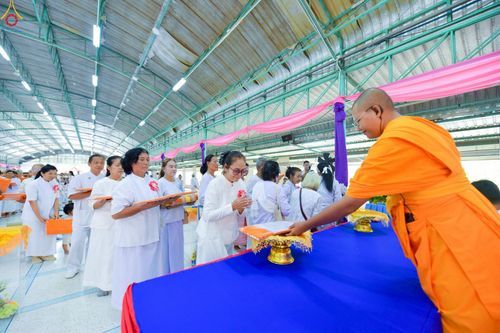 ภาพ No.271500:วันอาทิตย์ที่ 26 ตุลาคม พ.ศ. 2568 พิธีทอดกฐินสามัคคี เพื่อสร้างหอฉันและปรับปรุงอาคารสถานที่ ให้เหมาะสมในการอบรมคุณธรรมแก่เยาวชน ณ ศูนย์อบรมเยาวชนสุรินทร์