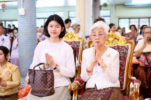 ภาพ No.263231:วันที่ 23 ตุลาคม พ.ศ. 2568 พิธีทอดกฐินสามัคคีทั่วไทย 30,000 วัด โดยคณะศิษยานุศิษย์ บูชาธรรม 81 ปี หลวงพ่อธัมมชโย ณ วัดพรหมวงศาราม เขตดินแดง กรุงเทพมหานคร