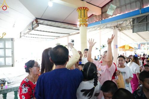 ภาพ No.163490:โครงการกฐินสามัคคีทั่วไทย 30,000 วัด บูชาธรรม 80 ปี หลวงพ่อธัมมชโย โดย คณะศิษยานุศิษย์วัดพระธรรมกาย ณ วัดประชาบำรุงกิจ จ.ฉะเชิงเทรา วันที่ 20 ตุลาคม พ.ศ. 2567