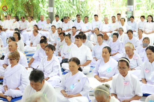 ภาพ No.154971:โครงการอุบาสกแก้ว อุบาสิกาแก้ว รุ่นที่ 2 ตัวแทนทอดกฐินสามัคคีทั่วไทย 30,000 วัด บูชาธรรม 80 ปี หลวงพ่อธัมมชโย จังหวัดบุรีรัมย์ ระหว่างวันที่ 13-15 กันยายน พ.ศ. 2567