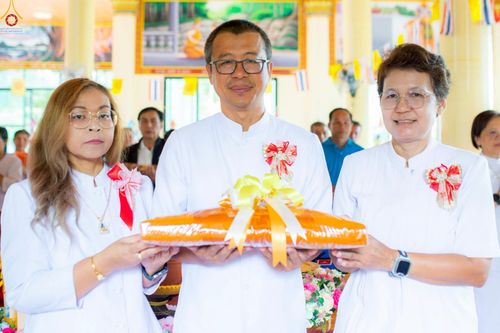 ภาพ No.267914:วันที่ 28 ตุลาคม พ.ศ. 2568 พิธีทอดกฐินสามัคคีทั่วไทย ณ วัดหนองพวงน้อย อ.ประทาย จ.นครราชสีมา โดยคณะศิษยานุศิษย์ บูชาธรรม 81 ปี หลวงพ่อธัมมชโย