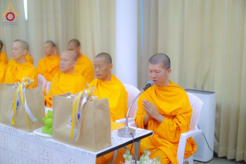 ภาพ No.197524:พิธีถวายสังฆทานคณะสงฆ์ 2 นิกายเชื่อมสัมพันธ์ไทย-เกาหลี วันอาทิตย์ที่ 5 มกราคม พ.ศ. 2568 ณ อาคารชมรมภาวนารักษ์ วัดพระธรรมกาย อำเภอคลองหลวง จังหวัดปทุมธานี