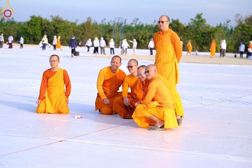 ภาพ No.127997:V.32 เต็มที่เพื่อบางกล่ำ การเตรียมงานของเจ้าหน้าที่หน่วยงานต่างๆ  เพื่องานธรรมยาตราอัญเชิญพระบรมสารีริกธาตุ ประดิษฐาน ณ ศูนย์ปฏิบัติธรรมภาคใต้ อ.บางกล่ำ จ.สงขลา ระหว่างวันที่ 9-10 มีนาคม พ.ศ. 2567