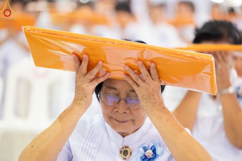 ภาพ No.154466:พิธีทอดผ้าป่าสมทบกฐินวัดพระธรรมกาย และสมทบกฐิน 30,000 วัดทั่วไทย ครั้งที่ 2 ณ สภาธรรมกายสากล วัดพระธรรมกาย วันอังคารที่ 17 กันยายน พ.ศ. 2567