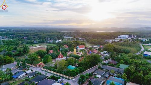 ภาพ No.186424:พิธีตัดปอย ปลงผม เวียนประทักษิณ  มอบบาตรผ้าไตร ขอขมาผู้ปกครอง และพิธีบรรพชาอุปสมบท  โครงการอุปสมบทหมู่บูชาธรรมมหาปูชนียาจารย์  ประจำปี 2567 ณ ศูนย์ปฏิบัติธรรมภาคใต้และวัดคงคาเลียบ อ.บางกล่ำ จ.สงขลา วันอาทิตย์ที่ 8 ธันวาคม พ.ศ. 2567