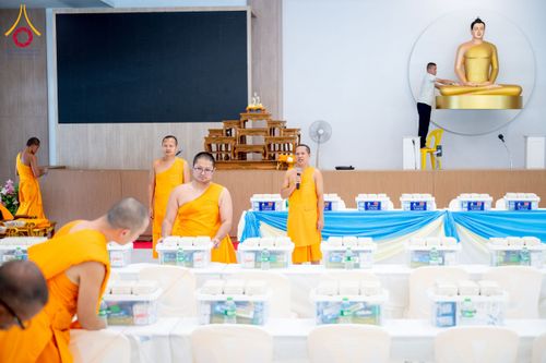 ภาพ No.225889:วันเสาร์ที่ 24 พฤษภาคม พ.ศ. 2568 พิธีถวายสังฆทาน 323 วัด ปีที่ 21 ครั้งที่ 177 พิธีมอบกองทุนหนุนแรงใจช่วยครูใต้ ปีที่ 18 ครั้งที่ 141 และพิธีทำบุญอุทิศส่วนกุศลให้ผู้วายชนม์ ณ ศูนย์ปฏิบัติธรรมภาคใต้ จ.สงขลา