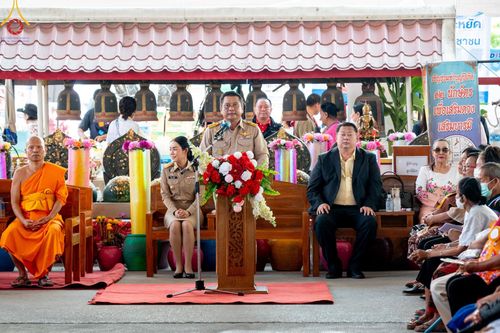 ภาพ No.58043:โครงการจัดหน่วยบริการจังหวัดเคลื่อนที่ และหน่วยบำบัดทุกข์ บำรุงสุข สร้างรอยยิ้ม ให้ประชาชนจังหวัดปทุมธานี ในวันพฤหัสบดีที่ 25 เมษายน พ.ศ. 2567 ณ วัดเกิดการอุดม อ.คลองหลวง จ.ปทุมธานี