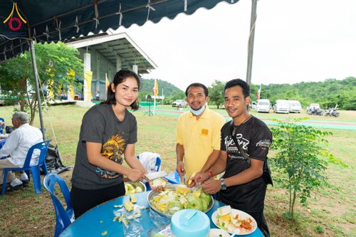 ภาพ No.164704:พิธีทอดกฐิน ณ ธุดงคสถานเขาย้อย เพชรบุรี สร้างอาคารปฏิบัติธรรม พระมงคลเทพมุนี(สด จนฺทสโร) ตำบลสระพัง อำเภอเขาย้อย จังหวัดเพชรบุรี วันอาทิตย์ ที่ 20 ตุลาคม พ.ศ. 2567