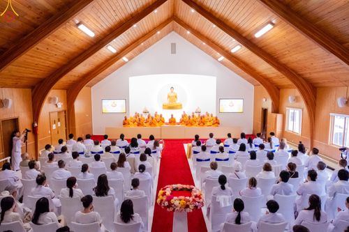 ภาพ No.91218:พิธีสมโภชพระประธาน "พระธรรมกาย" , พิธีเปิดไฟมงคลและเปิดไฟส่องสว่างรัศมีดวงธรรมพระประธาน "พระธรรมกาย" , พิธีทอดผ้าป่าภาคพื้น 19 วัดศูนย์สาขาภาคพื้นอเมริกา  และพิธีมุทิตาสักการะพระมหาเถระ พระเถระ ประจำปี 2566 วันอาทิตย์ที่ 15 ตุลาคม พ.ศ. 2566