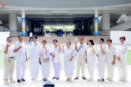 ภาพ No.242207:วันที่ ๒๙ - ๓๑ สิงหาคม พ.ศ. ๒๕๖๘ สัมมนารวมใจผู้นำบุญ บูชาธรรม ๘๑ ปี  หลวงพ่อธัมมชโย รุ่นที่ ๒ กฐินสามัคคีทั่วไทย ๓๐,๐๐๐ วัด โครงการอุปสมบทบูชาธรรมมหาปูชนียาจารย์  ๓,๐๐๐ รูป