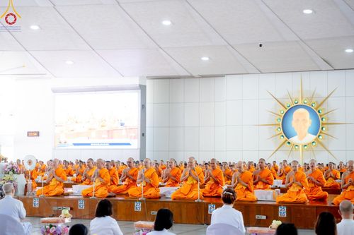 ภาพ No.174611:พิธีถวายภัตตาหารเมนูสวรรค์ เพื่อการบรรลุธรรม ณ หอฉันคุณยายอาจารย์ฯ วัดพระธรรมกาย วันที่ 23 พฤศจิกายน พ.ศ. 2567