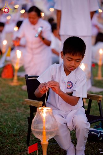 ภาพ No.275245:วันอาทิตย์ที่ 30 พฤศจิกายน พ.ศ. 2568 พิธีจุดประทีปถวายเป็นพุทธบูชา ณ ศูนย์ปฏิบัติธรรมระยอง (บ้านช่องลม)