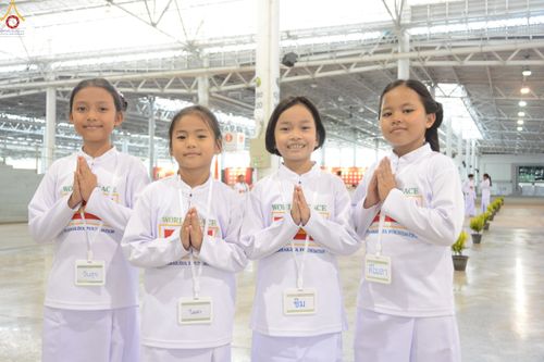 ภาพ No.247028:วันที่ 21 กันยายน พ.ศ. 2568 งานบุญวันอาทิตย์ พิธีจุดเทียนใจ ไฟนิรันด์ อนันตชัย ณ วัดพระธรรมกาย จ.ปทุมธานี