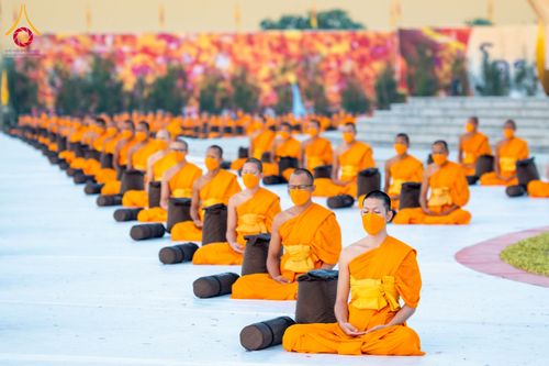 ภาพ No.116841:พระธรรมยาตราร่วมปฏิบัติธรรม และถ่ายภาพหมู่ประวัติศาสตร์ ปีที่ 12  วันที่ 21 มกราคม พ.ศ. 2567  ณ อนุสรณ์สถานบางปลา จ.นครปฐม