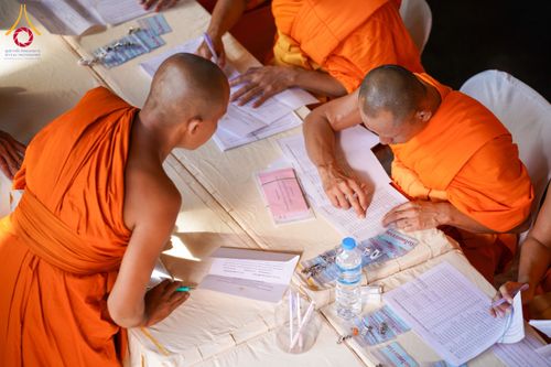 ภาพ No.149397:พิธีทักษิณานุปทานแด่บรรพชนตระกูลผ่องสวัสดิ์ และหมู่ญาติที่ล่วงลับไปแล้ว ประจำปี ครั้งที่ 19 วันพฤหัสบดีที่ 22 สิงหาคม พ.ศ. 2567 ณ พระมหาเจดีย์ทัตตชีโว ศูนย์อบรมเยาวชนกาญจนบุรี